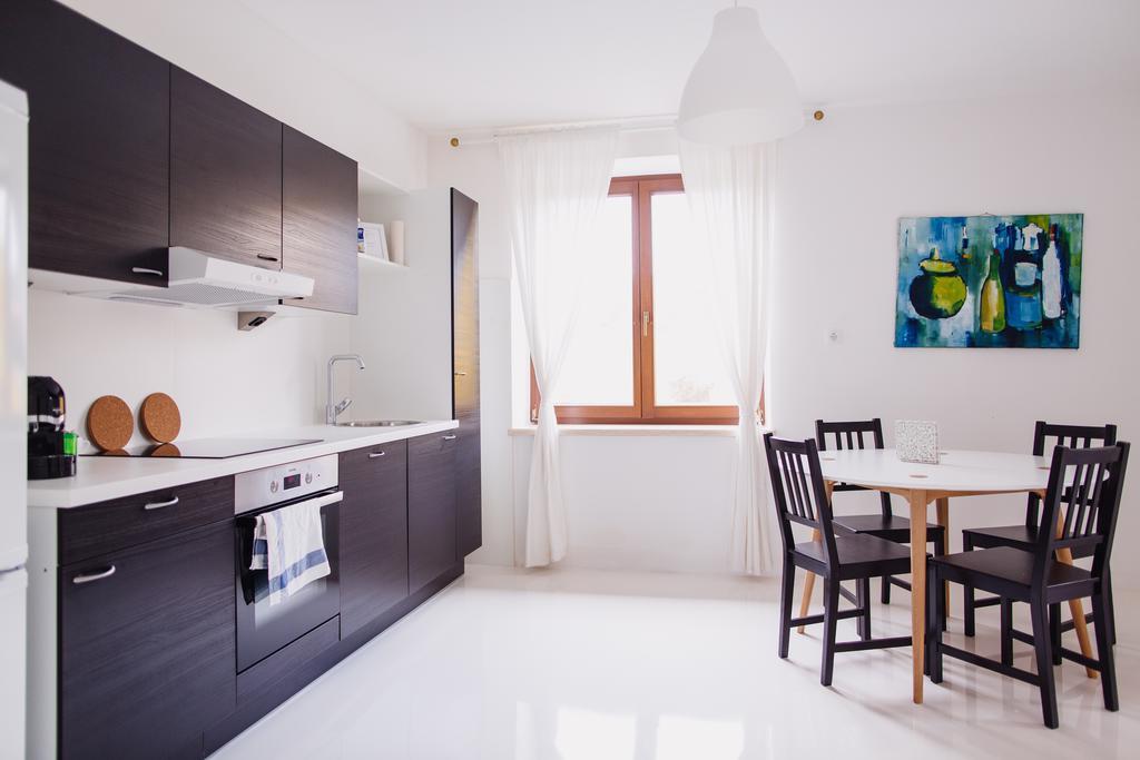 Zimmer & Appartements In Der Gamlitzerstrasse Ehrenhausen Exterior photo